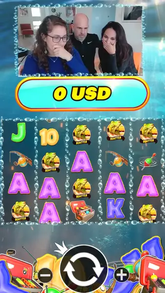 Кадр рекламы Hold&win
