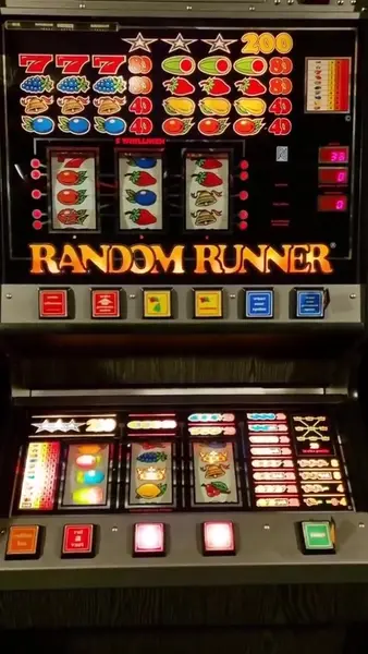 Кадр рекламы Online Games