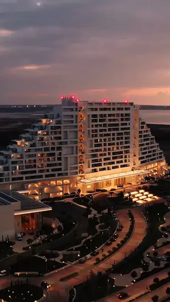 Кадр рекламы Casino City of Dreams Mediterranean