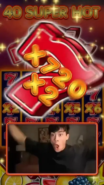 Кадр рекламы Coin Strike