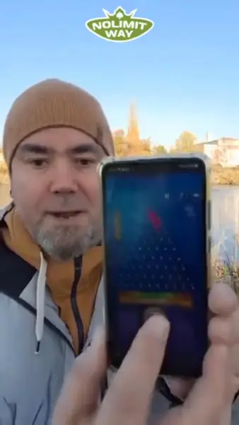 Кадр рекламы Fatherly Delayed