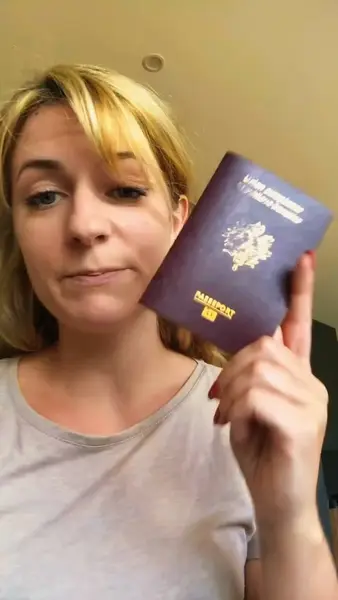 Кадр рекламы Alice Fontaine