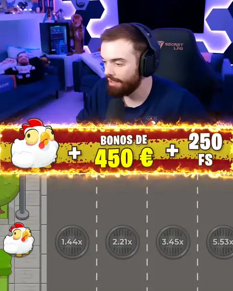 Кадр рекламы Royal Play