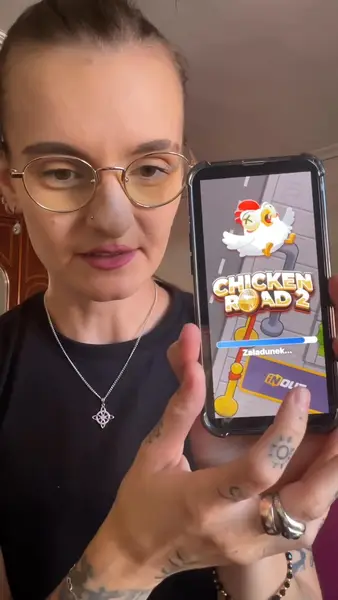 Кадр рекламы Lucky Day Lucky