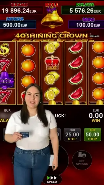 Кадр рекламы Royal Саsino Сlub