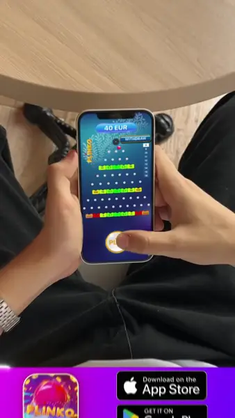 Кадр рекламы Online game