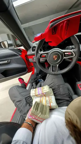 Кадр рекламы Chicken Cash Fever