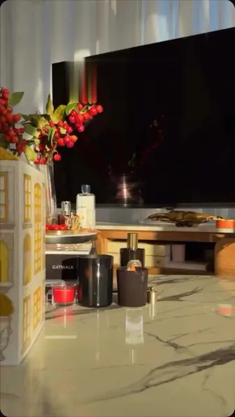 Кадр рекламы Love Advent FR