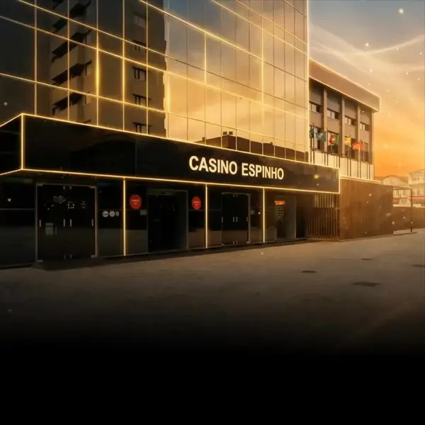 Кадр рекламы Golden Slots
