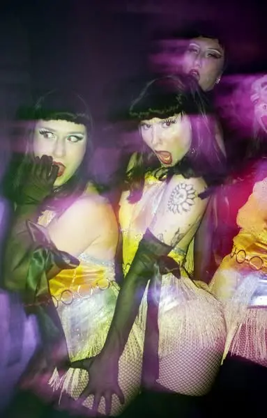 Кадр рекламы Prague Burlesque