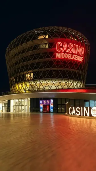 Кадр рекламы Reward Wave