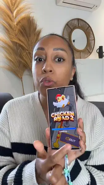 Кадр рекламы Lucky Steps Hub