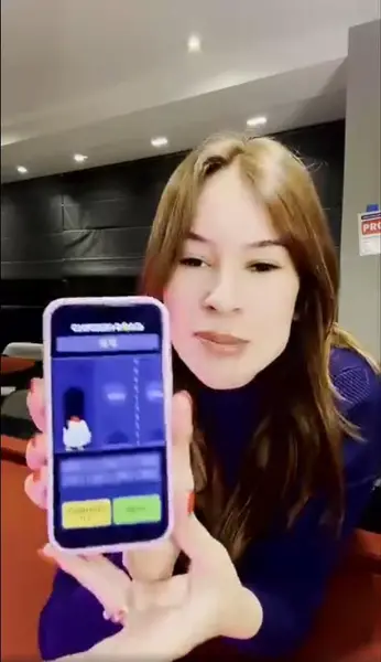 Кадр рекламы Tick lover