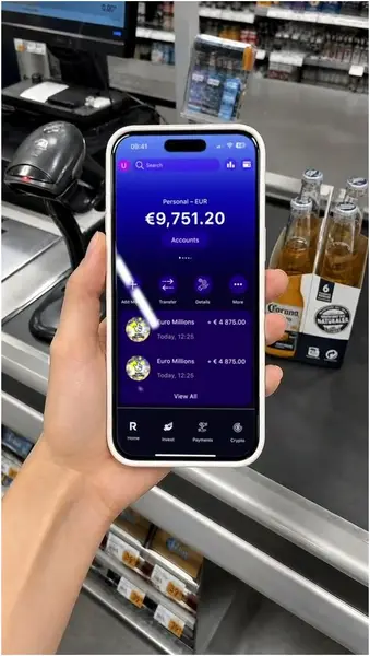 Кадр рекламы R Online