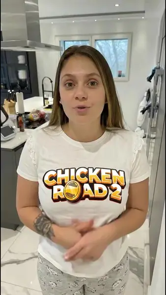 Кадр рекламы Chicken Challenge 2