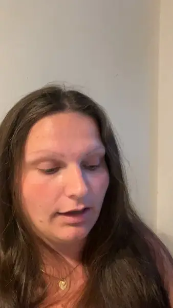 Кадр рекламы Claire Sabine Blumm