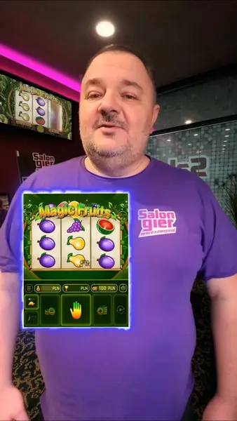 Кадр рекламы Play Online