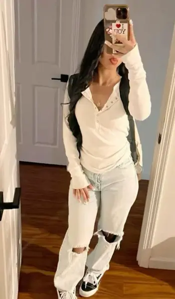 Кадр рекламы Melissa2