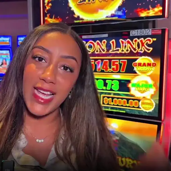 Кадр рекламы Dragon Link Casino