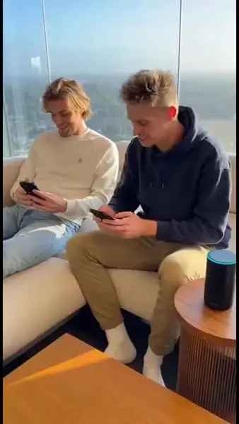 Кадр рекламы Winning Vibes Only