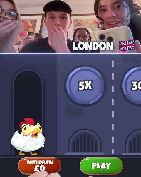 Кадр рекламы Slots City PR