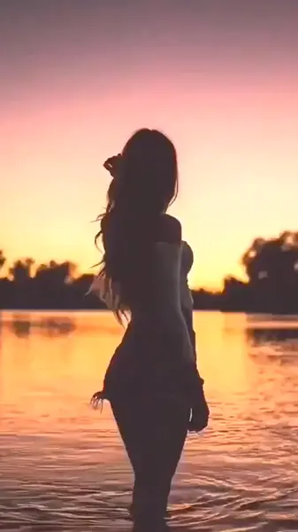 Кадр рекламы Nguyên Hồng