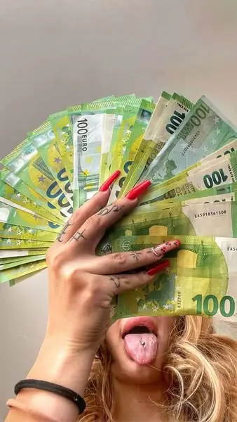 Кадр рекламы Mia Rossi