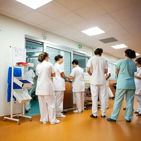 Кадр рекламы Med live