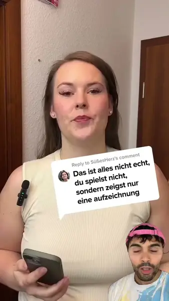 Кадр рекламы Hernandez Danielle Niggebrugge