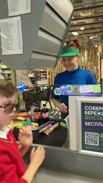 Кадр рекламы Play Top
