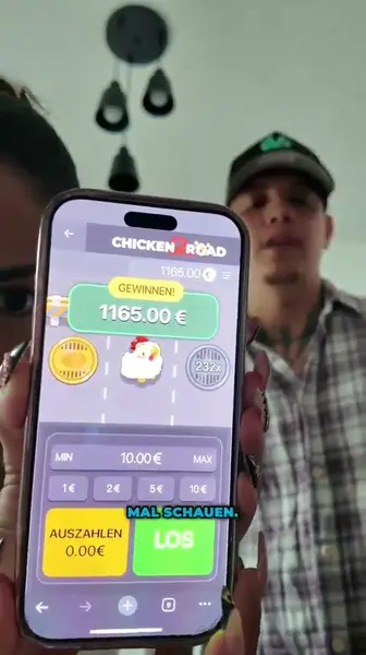Кадр рекламы Chicken Dice