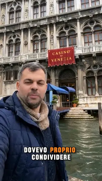 Кадр рекламы Garrett Perry