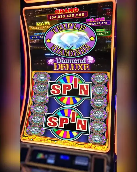 Кадр рекламы Triple Diamond Casino