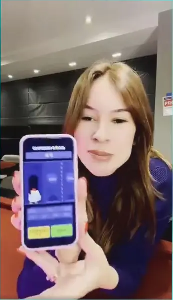 Кадр рекламы Trần Khai