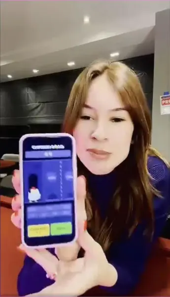 Кадр рекламы Trần Khai