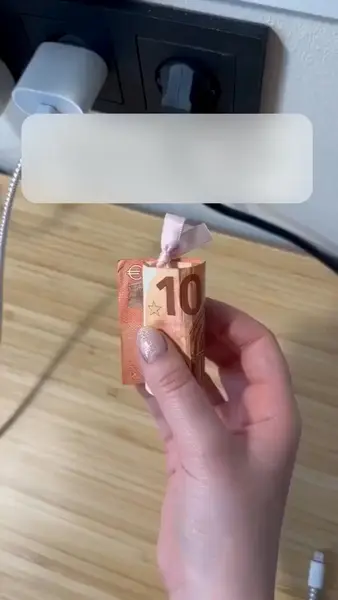 Кадр рекламы Plinko win 1