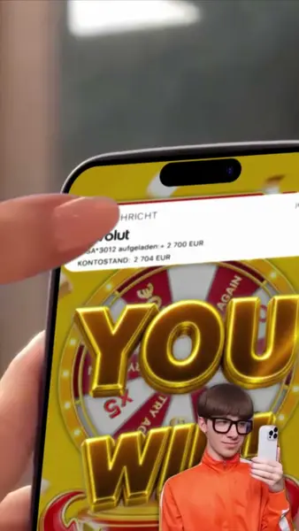 Кадр рекламы Lucky App