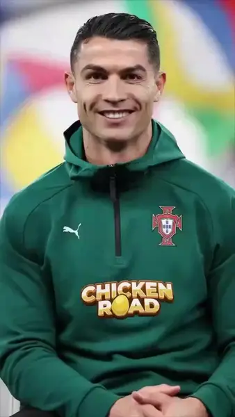 Кадр рекламы Chicken Game