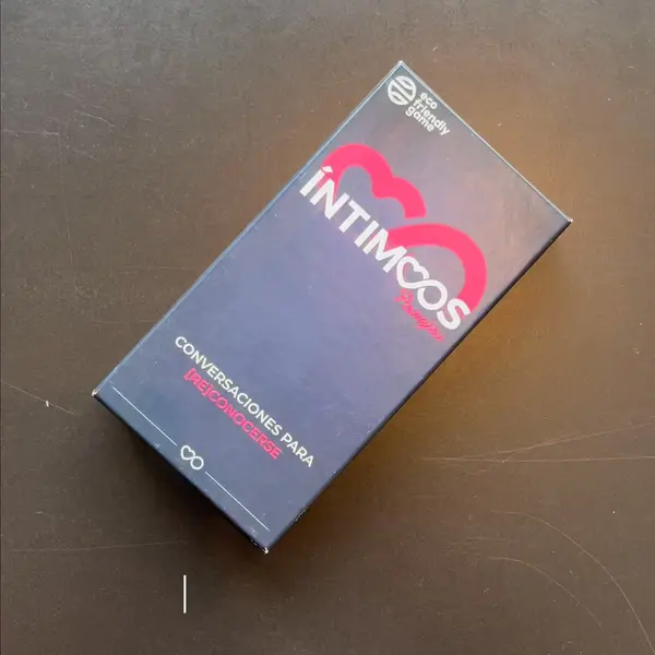 Кадр рекламы Intimoos