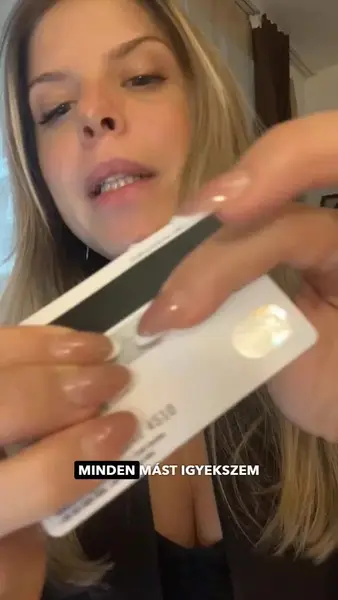 Кадр рекламы Juicy hits