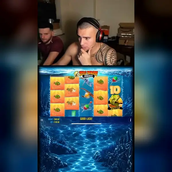 Кадр рекламы Golden Choice