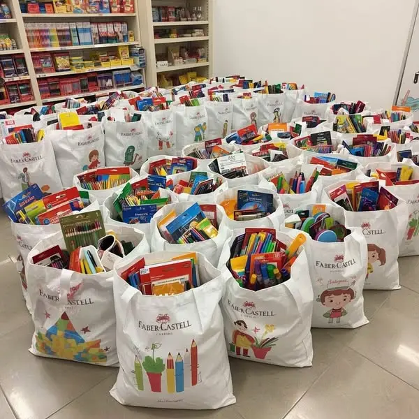 Кадр рекламы Children's Art Center