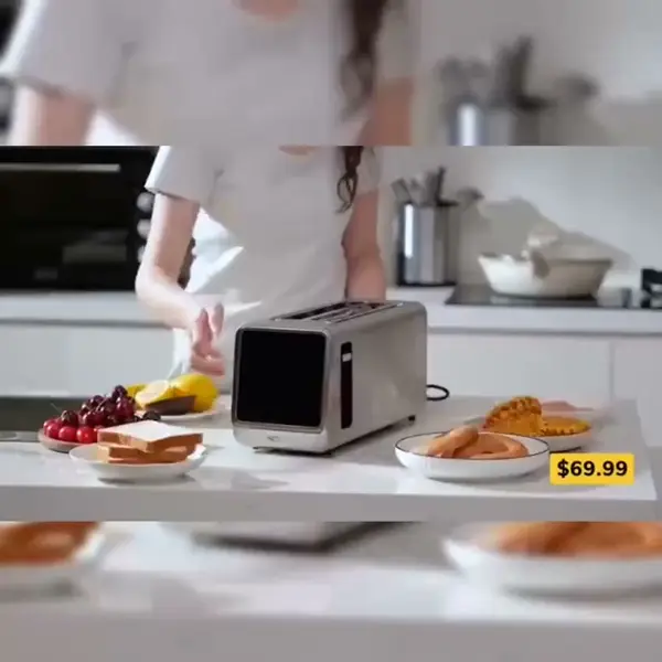 Кадр рекламы Phuong Le 3