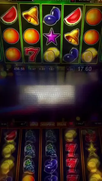 Кадр рекламы Fruits 777