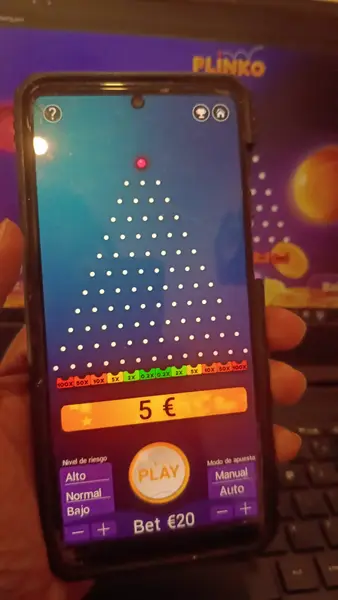 Кадр рекламы Chicky Run