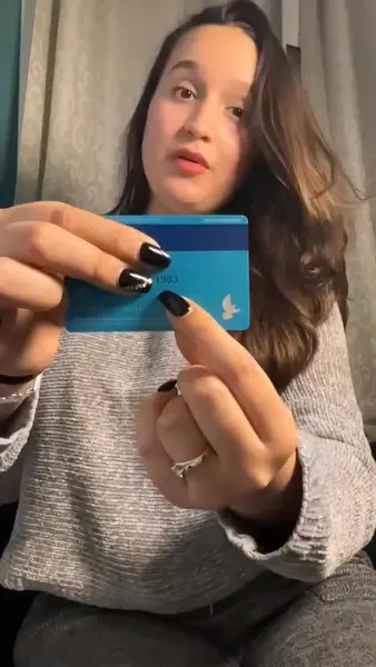 Кадр рекламы Cheekee Flow