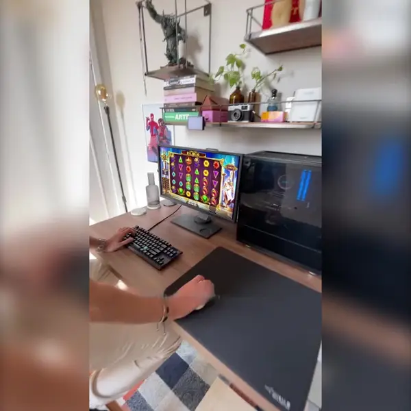 Кадр рекламы Sublinhando