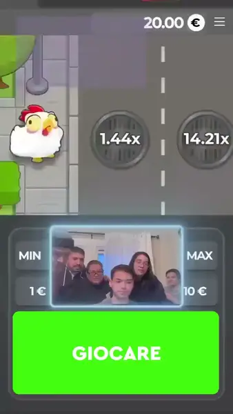 Кадр рекламы Royal game