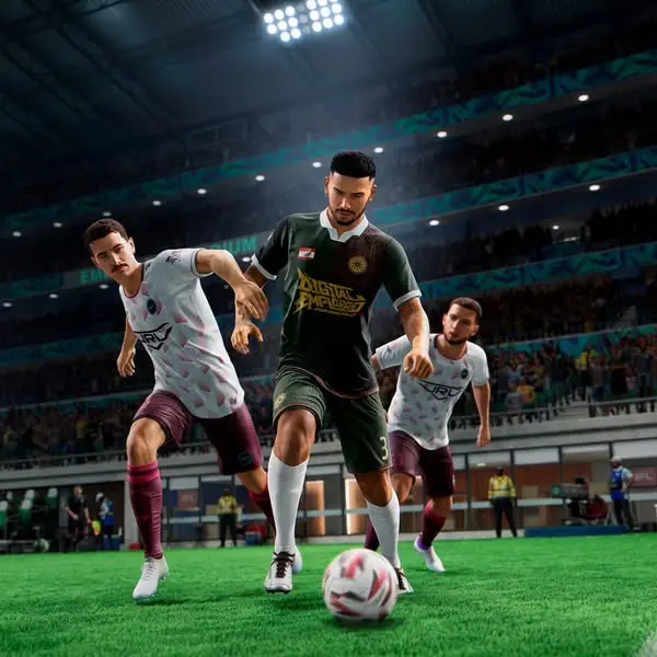 Кадр рекламы Casual GameZ