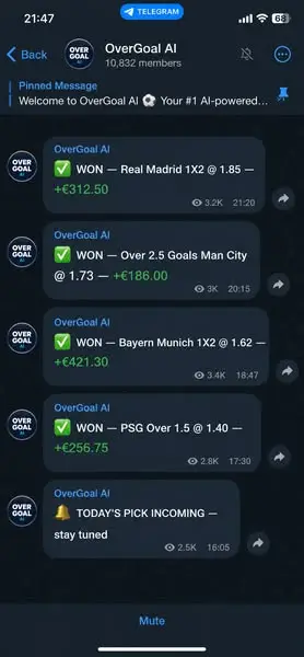 Кадр рекламы OverGoal AI